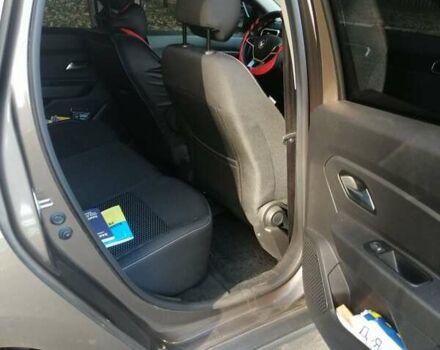 Коричневый Рено Дастер, объемом двигателя 1.6 л и пробегом 9 тыс. км за 18000 $, фото 15 на Automoto.ua