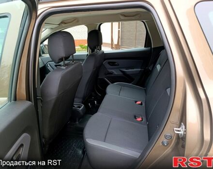 Коричневый Рено Дастер, объемом двигателя 1.6 л и пробегом 23 тыс. км за 16500 $, фото 9 на Automoto.ua