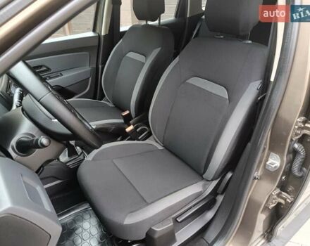 Коричневый Рено Дастер, объемом двигателя 1.6 л и пробегом 23 тыс. км за 16500 $, фото 32 на Automoto.ua