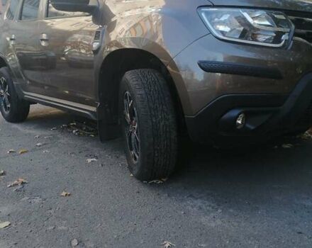 Коричневый Рено Дастер, объемом двигателя 1.6 л и пробегом 9 тыс. км за 18000 $, фото 2 на Automoto.ua