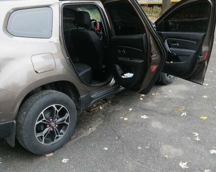 Коричневый Рено Дастер, объемом двигателя 1.6 л и пробегом 9 тыс. км за 18000 $, фото 20 на Automoto.ua