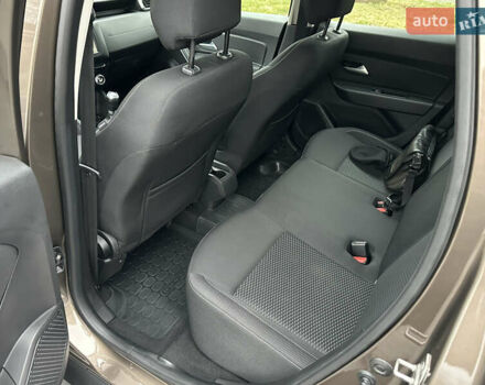 Коричневий Рено Дастер, об'ємом двигуна 1.6 л та пробігом 25 тис. км за 15900 $, фото 23 на Automoto.ua