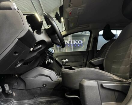 Коричневий Рено Дастер, об'ємом двигуна 1.5 л та пробігом 203 тис. км за 14000 $, фото 8 на Automoto.ua