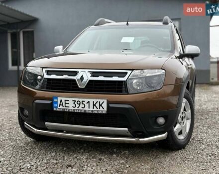 Коричневый Рено Дастер, объемом двигателя 1.6 л и пробегом 215 тыс. км за 9999 $, фото 1 на Automoto.ua