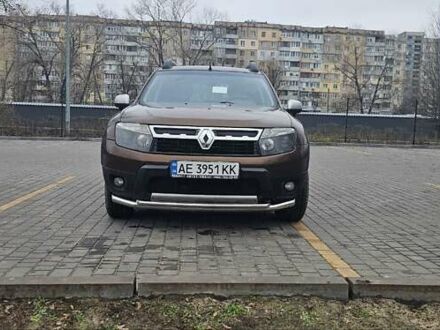 Коричневый Рено Дастер, объемом двигателя 1.6 л и пробегом 213 тыс. км за 11000 $, фото 1 на Automoto.ua