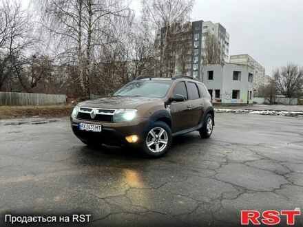 Рено Дастер 2012 в Харькове на Automoto.ua Коричневый Рено Дастер, объемом двигателя 2 л и пробегом 182 тыс. км за 9900 $, фото 1 на Automoto.ua