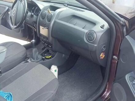 Коричневый Рено Дастер, объемом двигателя 1.6 л и пробегом 101 тыс. км за 11800 $, фото 1 на Automoto.ua