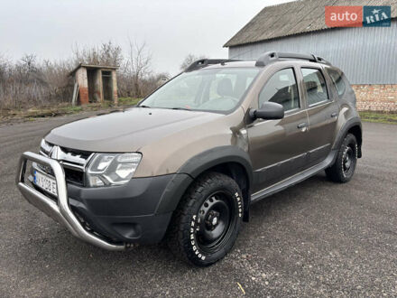 Коричневый Рено Дастер, объемом двигателя 1.6 л и пробегом 180 тыс. км за 9999 $, фото 1 на Automoto.ua