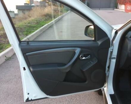 Рено Дастер, объемом двигателя 1.6 л и пробегом 170 тыс. км за 11300 $, фото 10 на Automoto.ua