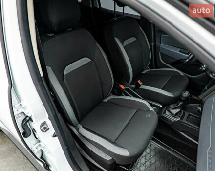 Рено Дастер, об'ємом двигуна 1.6 л та пробігом 94 тис. км за 13744 $, фото 18 на Automoto.ua