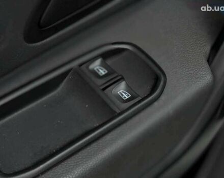 Рено Дастер, объемом двигателя 1.6 л и пробегом 220 тыс. км за 12500 $, фото 6 на Automoto.ua