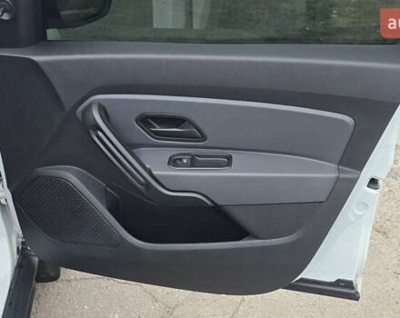 Рено Дастер, объемом двигателя 1.6 л и пробегом 96 тыс. км за 15700 $, фото 17 на Automoto.ua