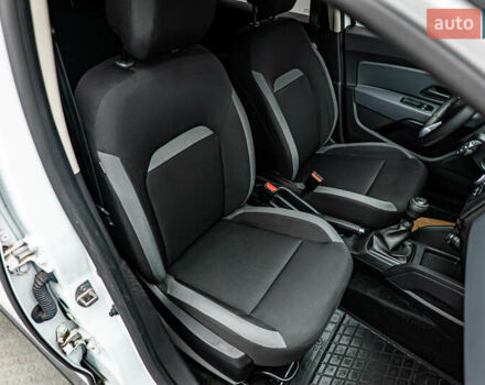 Рено Дастер, об'ємом двигуна 1.5 л та пробігом 115 тис. км за 17558 $, фото 17 на Automoto.ua