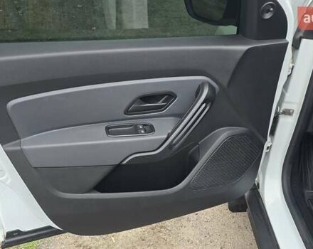 Рено Дастер, объемом двигателя 1.6 л и пробегом 96 тыс. км за 15700 $, фото 27 на Automoto.ua