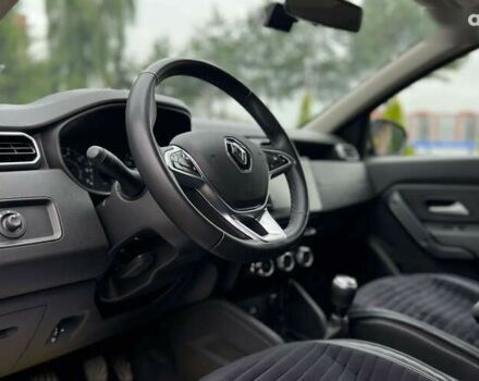 Рено Дастер, объемом двигателя 1.6 л и пробегом 46 тыс. км за 17700 $, фото 15 на Automoto.ua