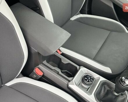 Рено Дастер, об'ємом двигуна 1.2 л та пробігом 0 тис. км за 26564 $, фото 6 на Automoto.ua