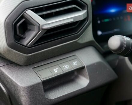 Рено Дастер, об'ємом двигуна 1.2 л та пробігом 0 тис. км за 27417 $, фото 14 на Automoto.ua