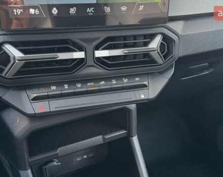 Рено Дастер, об'ємом двигуна 1.2 л та пробігом 0 тис. км за 29269 $, фото 16 на Automoto.ua