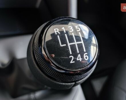 Рено Дастер, об'ємом двигуна 1.2 л та пробігом 0 тис. км за 27325 $, фото 22 на Automoto.ua