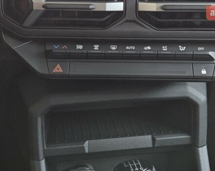 Рено Дастер, объемом двигателя 1.2 л и пробегом 0 тыс. км за 27595 $, фото 24 на Automoto.ua