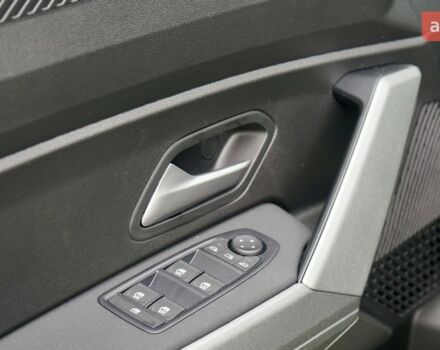 Рено Дастер, об'ємом двигуна 1.2 л та пробігом 0 тис. км за 27417 $, фото 13 на Automoto.ua