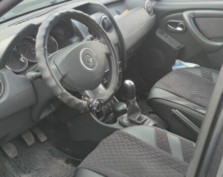 Серый Рено Дастер, объемом двигателя 0 л и пробегом 42 тыс. км за 11000 $, фото 6 на Automoto.ua