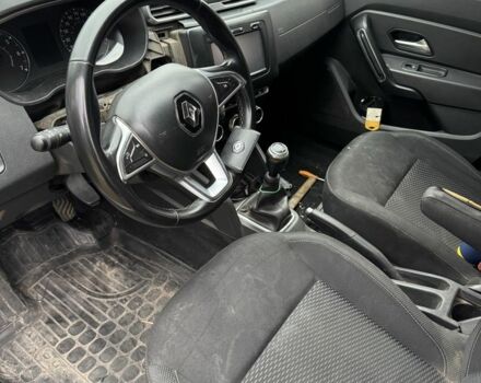 Серый Рено Дастер, объемом двигателя 1.5 л и пробегом 250 тыс. км за 8500 $, фото 4 на Automoto.ua