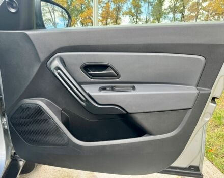 Рено Дастер 2021 в Сумах на Automoto.ua Серый Рено Дастер, объемом двигателя 1.5 л и пробегом 160 тыс. км за 16000 $, фото 12 на Automoto.ua