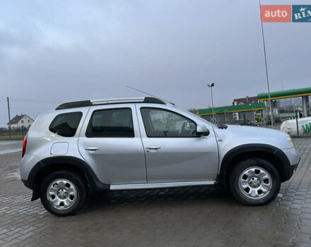 Серый Рено Дастер, объемом двигателя 1.6 л и пробегом 140 тыс. км за 10369 $, фото 23 на Automoto.ua