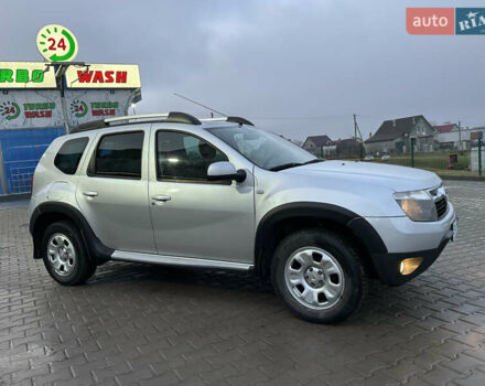 Серый Рено Дастер, объемом двигателя 1.6 л и пробегом 140 тыс. км за 10369 $, фото 17 на Automoto.ua