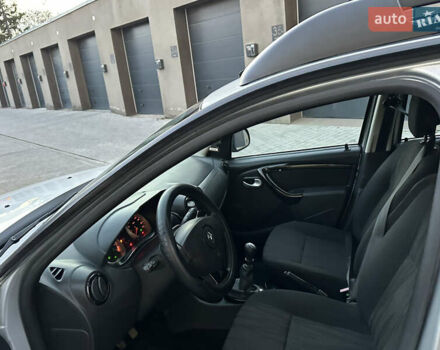 Сірий Рено Дастер, об'ємом двигуна 1.6 л та пробігом 101 тис. км за 8900 $, фото 23 на Automoto.ua