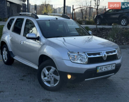 Серый Рено Дастер, объемом двигателя 1.6 л и пробегом 184 тыс. км за 7390 $, фото 4 на Automoto.ua