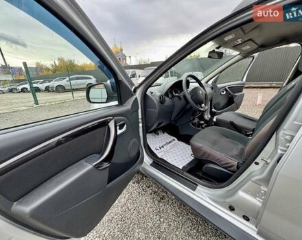 Рено Дастер 2011 в Сумах на Automoto.ua Серый Рено Дастер, объемом двигателя 1.6 л и пробегом 137 тыс. км за 8499 $, фото 19 на Automoto.ua