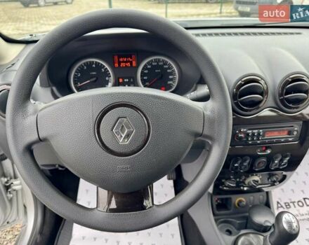Рено Дастер 2011 в Сумах на Automoto.ua Серый Рено Дастер, объемом двигателя 1.6 л и пробегом 137 тыс. км за 8499 $, фото 35 на Automoto.ua