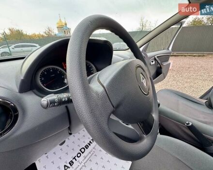 Рено Дастер 2011 в Сумах на Automoto.ua Серый Рено Дастер, объемом двигателя 1.6 л и пробегом 137 тыс. км за 8499 $, фото 22 на Automoto.ua