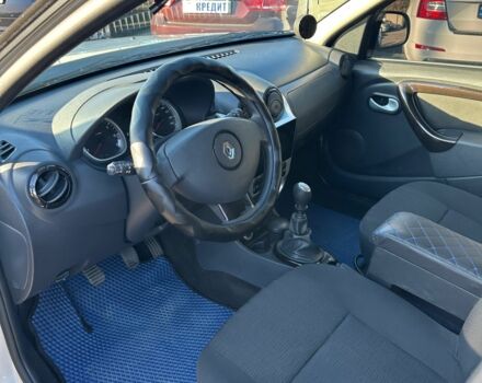 Серый Рено Дастер, объемом двигателя 1.6 л и пробегом 137 тыс. км за 8950 $, фото 10 на Automoto.ua