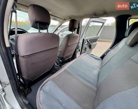 Рено Дастер 2011 в Сумах на Automoto.ua Серый Рено Дастер, объемом двигателя 1.6 л и пробегом 137 тыс. км за 8499 $, фото 25 на Automoto.ua