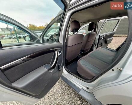 Рено Дастер 2011 в Сумах на Automoto.ua Серый Рено Дастер, объемом двигателя 1.6 л и пробегом 137 тыс. км за 8499 $, фото 24 на Automoto.ua