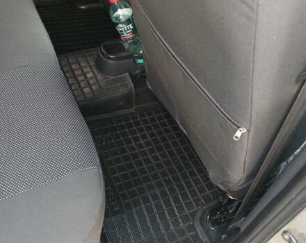 Сірий Рено Дастер, об'ємом двигуна 1.6 л та пробігом 190 тис. км за 10200 $, фото 4 на Automoto.ua