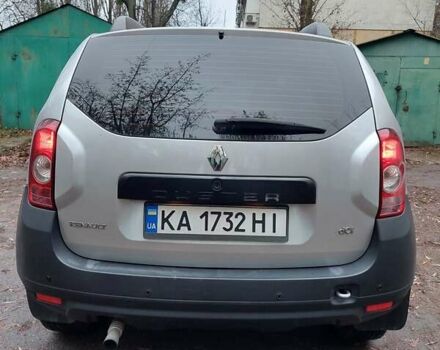 Серый Рено Дастер, объемом двигателя 1.46 л и пробегом 237 тыс. км за 9999 $, фото 2 на Automoto.ua