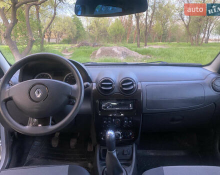 Серый Рено Дастер, объемом двигателя 1.6 л и пробегом 105 тыс. км за 9000 $, фото 9 на Automoto.ua