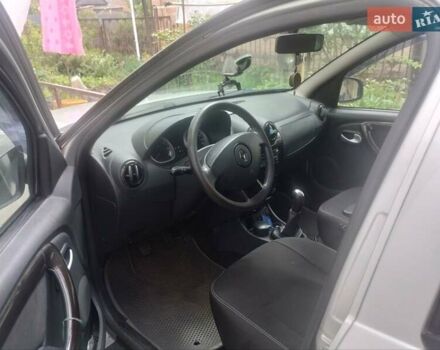 Серый Рено Дастер, объемом двигателя 1.6 л и пробегом 150 тыс. км за 9500 $, фото 3 на Automoto.ua