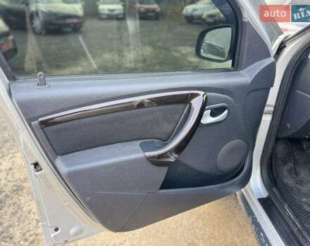Серый Рено Дастер, объемом двигателя 1.6 л и пробегом 103 тыс. км за 9700 $, фото 33 на Automoto.ua