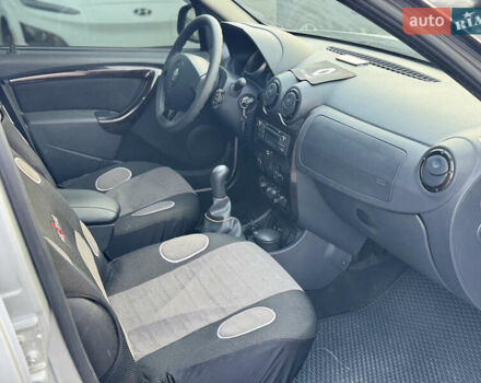 Серый Рено Дастер, объемом двигателя 1.6 л и пробегом 103 тыс. км за 9700 $, фото 28 на Automoto.ua