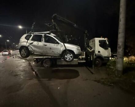 Серый Рено Дастер, объемом двигателя 1.46 л и пробегом 240 тыс. км за 2800 $, фото 1 на Automoto.ua