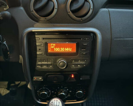 Сірий Рено Дастер, об'ємом двигуна 1.6 л та пробігом 162 тис. км за 8900 $, фото 6 на Automoto.ua