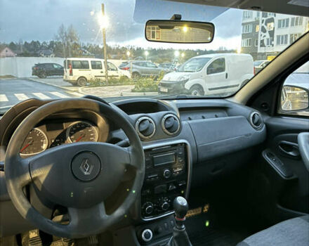 Сірий Рено Дастер, об'ємом двигуна 1.6 л та пробігом 162 тис. км за 8900 $, фото 5 на Automoto.ua