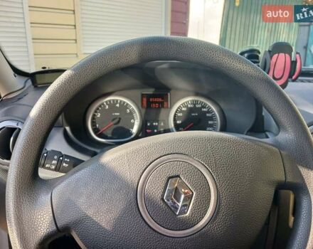 Рено Дастер 2013 в Киеве на Automoto.ua Серый Рено Дастер, объемом двигателя 1.5 л и пробегом 85 тыс. км за 10200 $, фото 8 на Automoto.ua