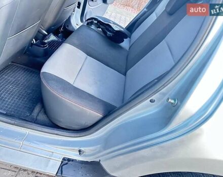 Сірий Рено Дастер, об'ємом двигуна 1.6 л та пробігом 105 тис. км за 8200 $, фото 14 на Automoto.ua