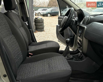 Сірий Рено Дастер, об'ємом двигуна 1.45 л та пробігом 297 тис. км за 8800 $, фото 18 на Automoto.ua